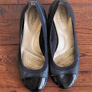 Dexflex Black Patent Cap-Toe Ballet Wedges Size 7.5
